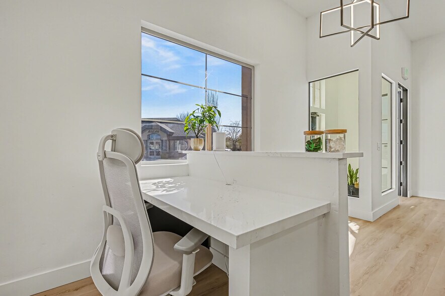 More Photos Of 3140 W Belltower Dr, Meridian Office For Lease