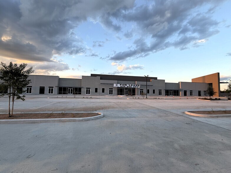 More Photos Of 1320 W League City Pky, League City Storefront For Lease