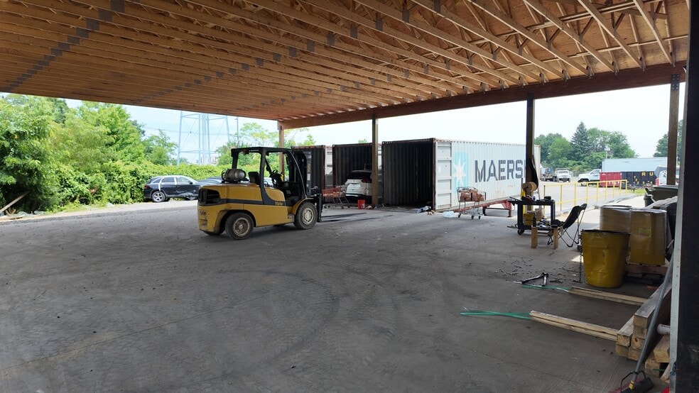 More Photos Of 3 Cass St, Keyport Warehouse For Lease