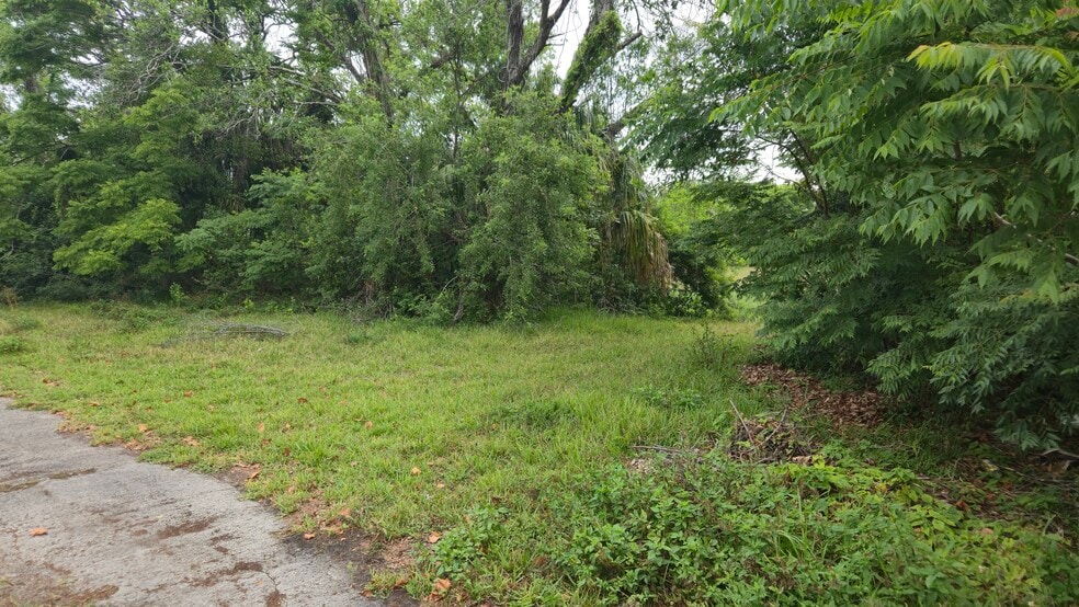 More Photos Of Villa Dr, Hudson Land For Sale