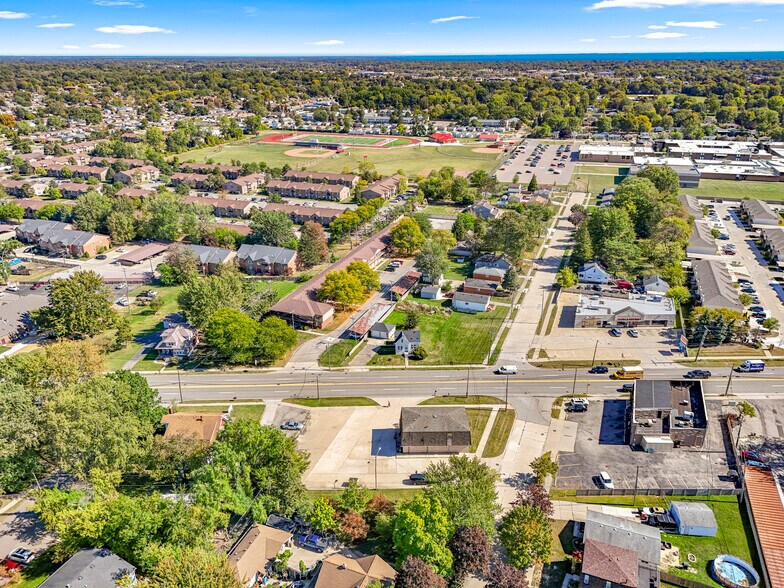 More Photos Of 30401 Utica Rd, Roseville Office For Sale