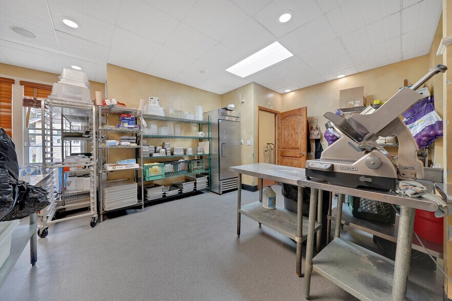 More Photos Of 36 Main St, Sutter Creek Restaurant For Sale