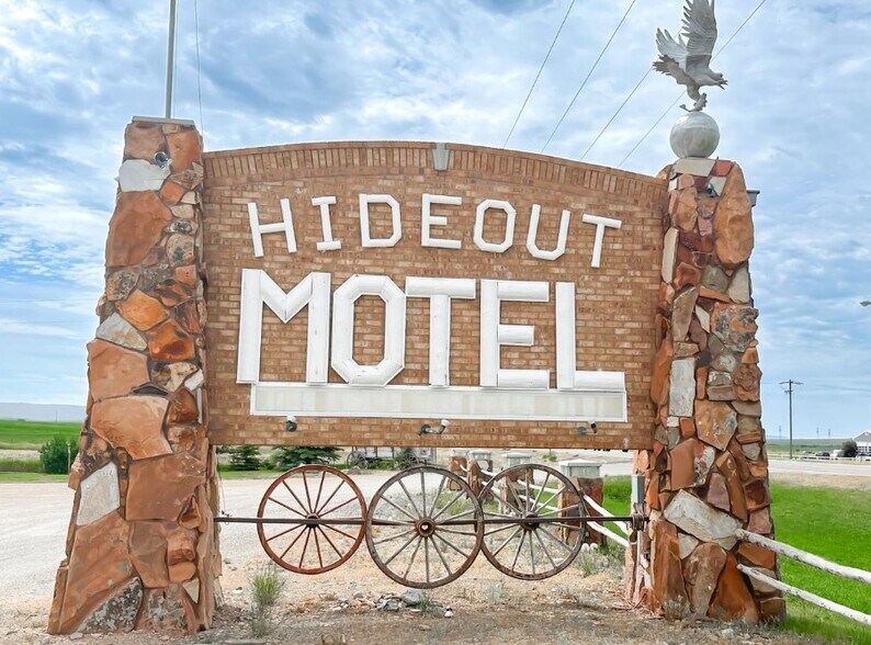 More Photos Of 10763 US Highway 30, Cokeville Hotel For Sale