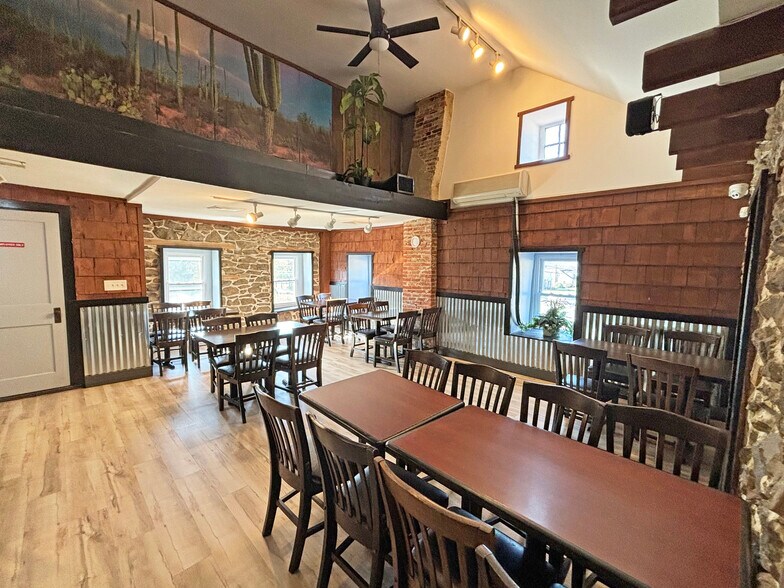 More Photos Of 1013 Reading Ave, Boyertown General Retail For Sale