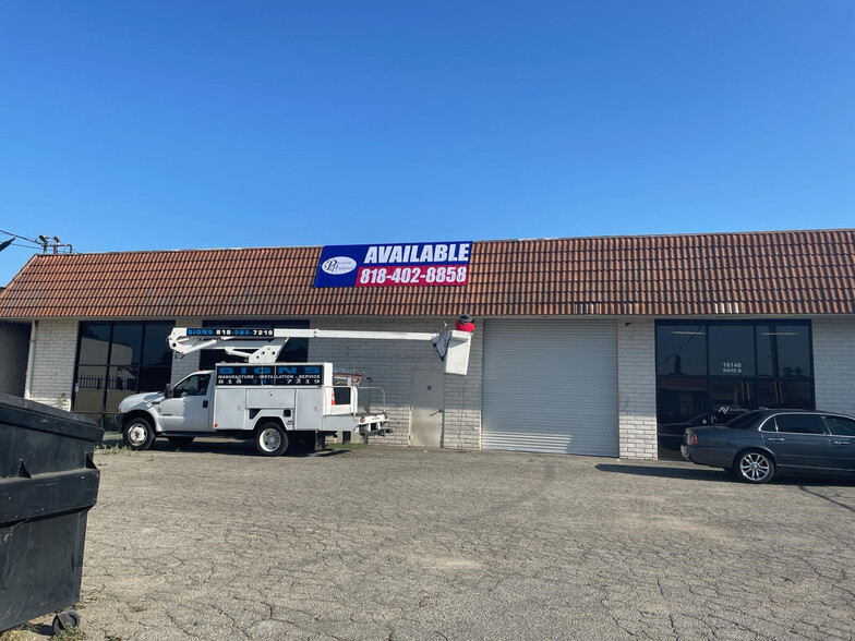 Primary Photo Of 16140 Valerio St, Van Nuys Warehouse For Lease