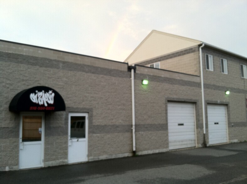 More Photos Of 7 Franklin St, Salem Warehouse For Lease