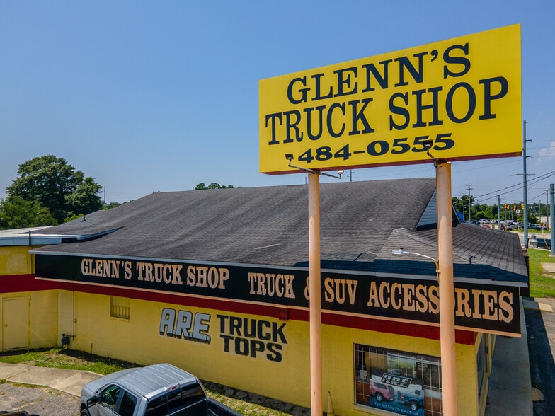 Primary Photo Of 2712 Owen Dr, Fayetteville Flex For Lease