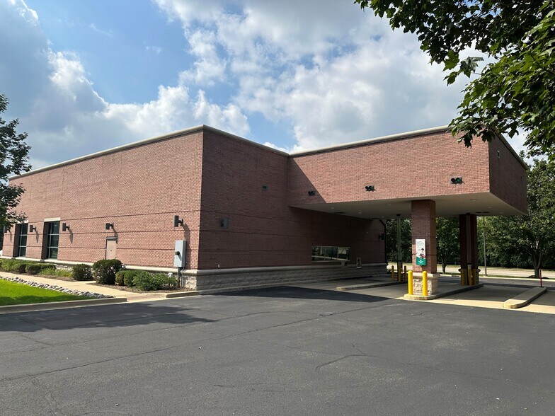 More Photos Of 1015 W Windsor Rd, Champaign Bank For Sale