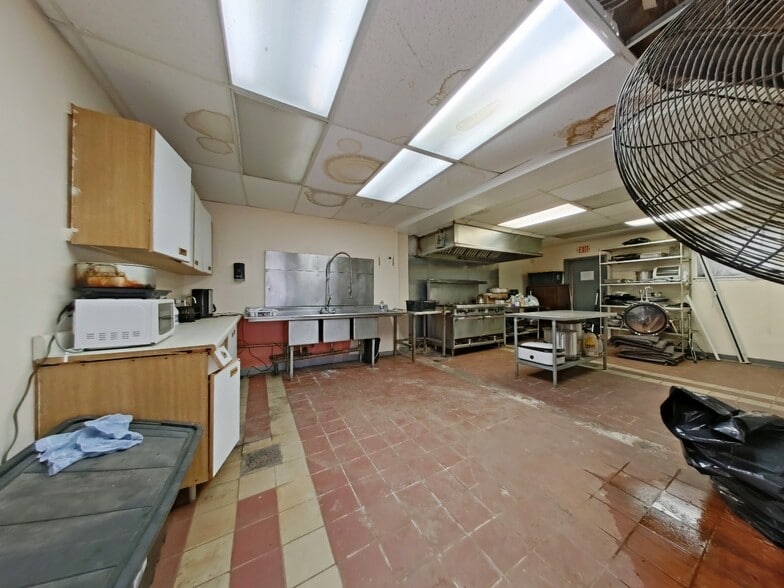 More Photos Of 3914 N 6th St, Philadelphia Religious Facility For Sale