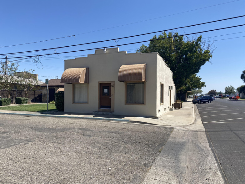 Primary Photo Of 6602 2nd St, Riverbank Office For Lease