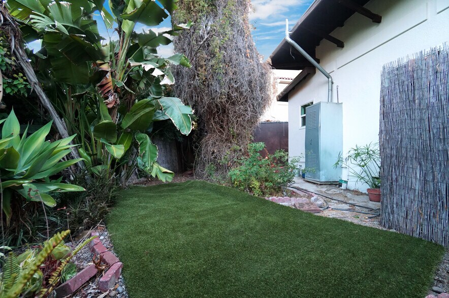 More Photos Of 6043-6053 Selma Ave, Los Angeles Apartments For Sale
