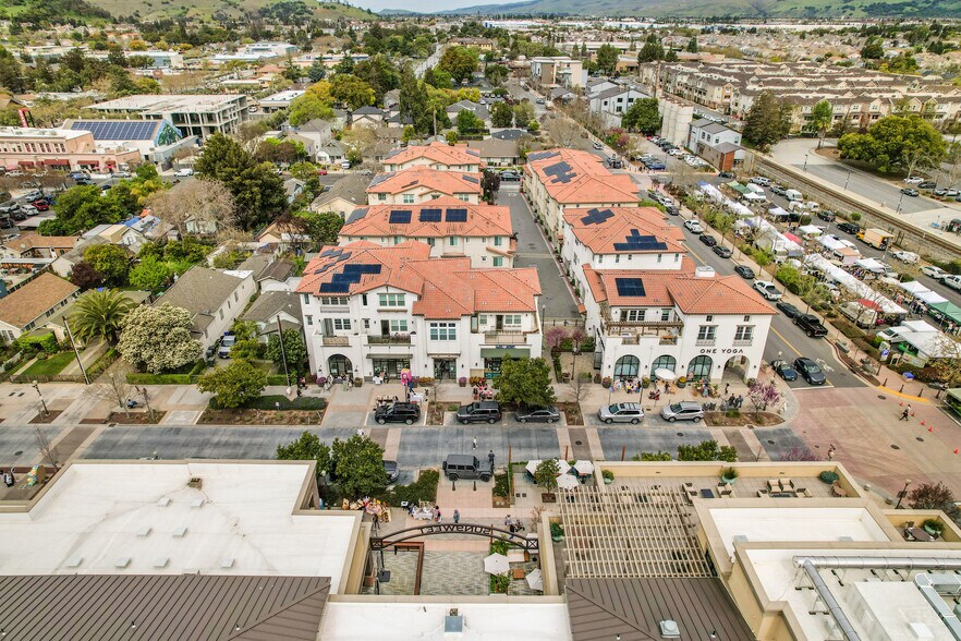 More Photos Of 97 E 3rd St, Morgan Hill Storefront For Sale