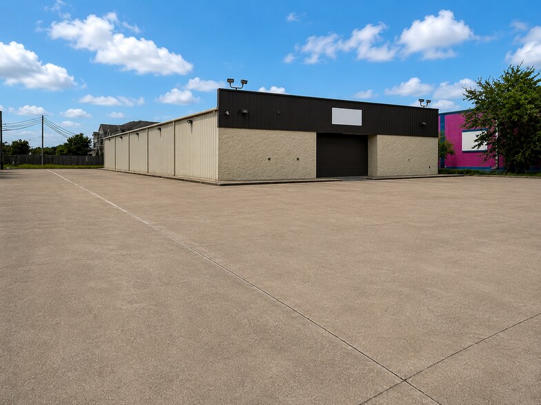 Primary Photo Of 9530 Cullen Blvd, Houston Freestanding For Sale