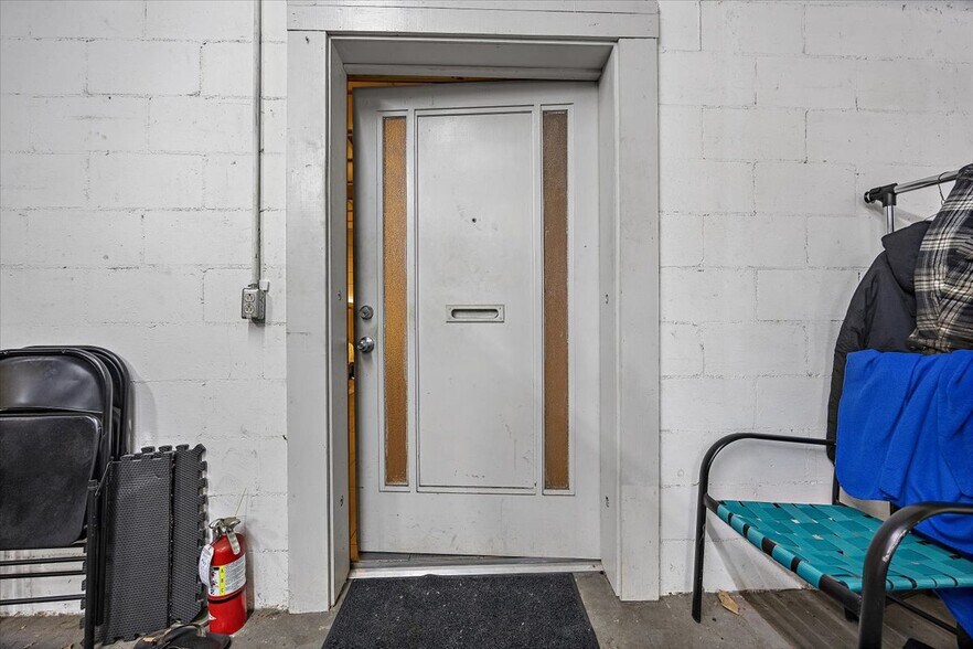 More Photos Of 551625 Us-1, Hilliard Freestanding For Sale