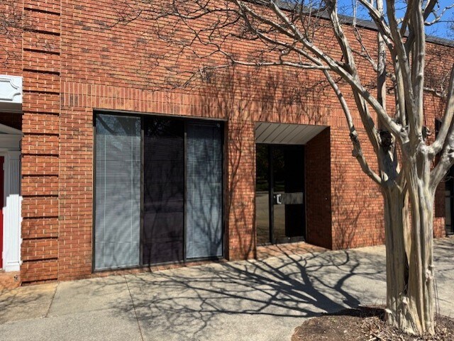 More Photos Of 360-366 E Main St, Spartanburg Office For Lease