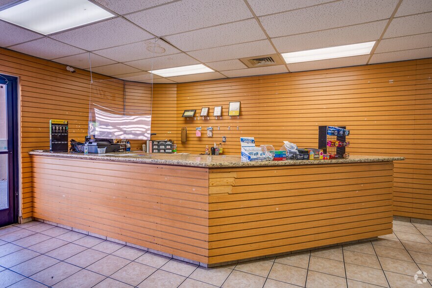 More Photos Of 5690 W Peoria Ave, Glendale Carwash For Sale