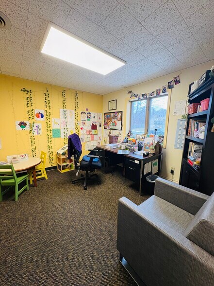 More Photos Of 304 Hoffman St, Elmira Office For Sale