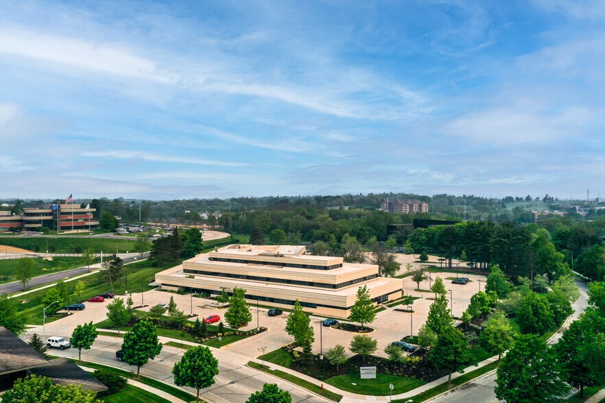 More Photos Of 744 Heartland Trl, Madison Medical For Lease