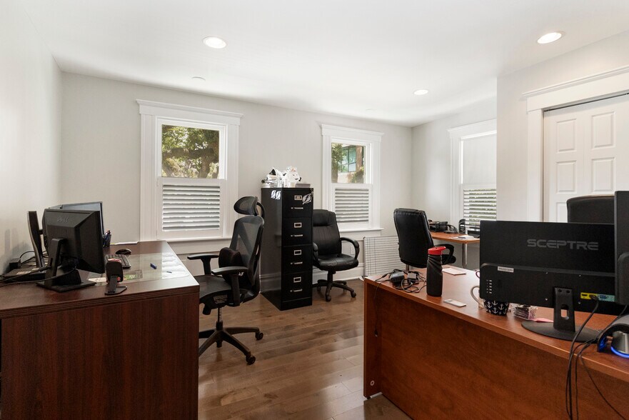 More Photos Of 326 S Hyde Park Ave, Tampa Office Residential For Sale