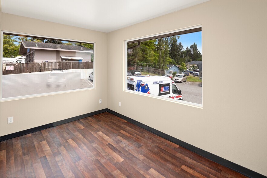 More Photos Of 19944 Ballinger Way NE, Shoreline Office For Sale