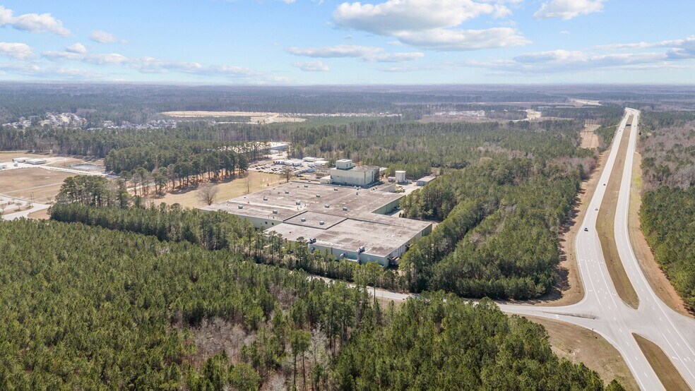 More Photos Of 197 Bosch Blvd, New Bern Warehouse For Lease