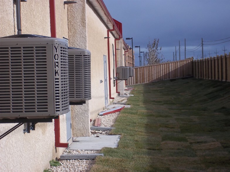 More Photos Of 1320 Concordia Ave E, Winnipeg General Retail For Lease