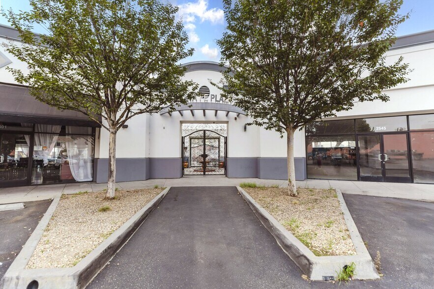 More Photos Of 2501-2575 S Santa Fe Ave, Vernon Unknown For Lease