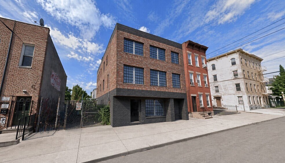 Primary Photo Of 360 Crescent St, Brooklyn Apartments For Sale