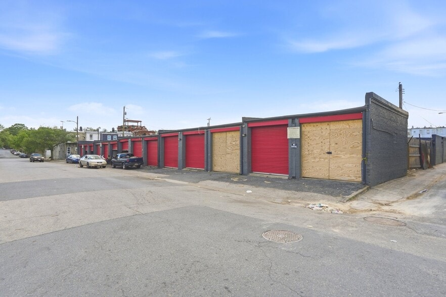 More Photos Of 3305 Esther Pl, Baltimore Self Storage For Sale