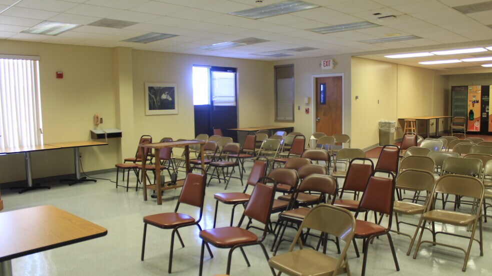 More Photos Of 901 6th St, Daytona Beach Industrial For Sale