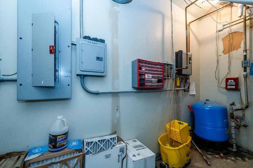 More Photos Of 641 S Crystal Ave, Benton Harbor Winery Vineyard For Sale