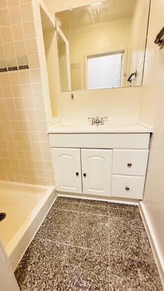 More Photos Of 2809-2815 Macdonald Ave, Richmond Office For Sale