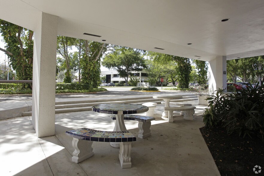 More Photos Of 6300 NE 1st Ave, Fort Lauderdale Office For Lease