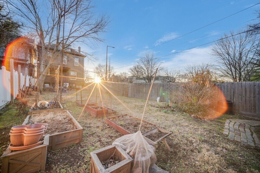 More Photos Of 1265 Bardstown Rd, Louisville General Retail For Sale