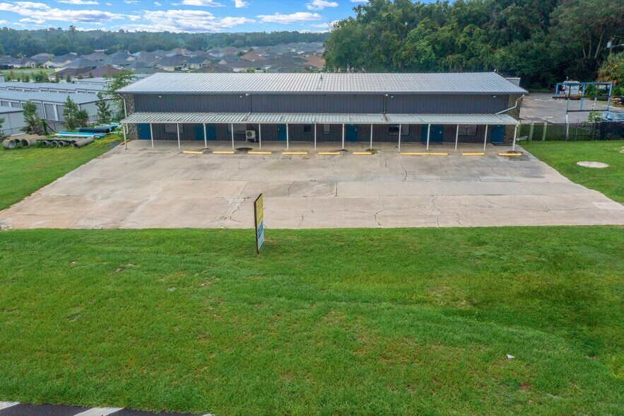 More Photos Of 9732 SE US Highway 441, Belleview Warehouse For Lease