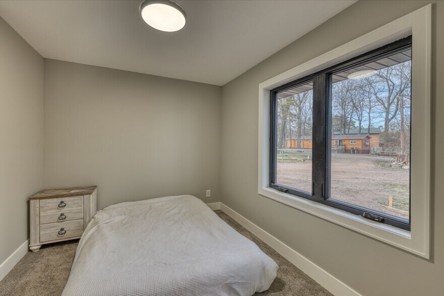 More Photos Of 7440 N Pats Landing Rd, Hayward Restaurant For Sale