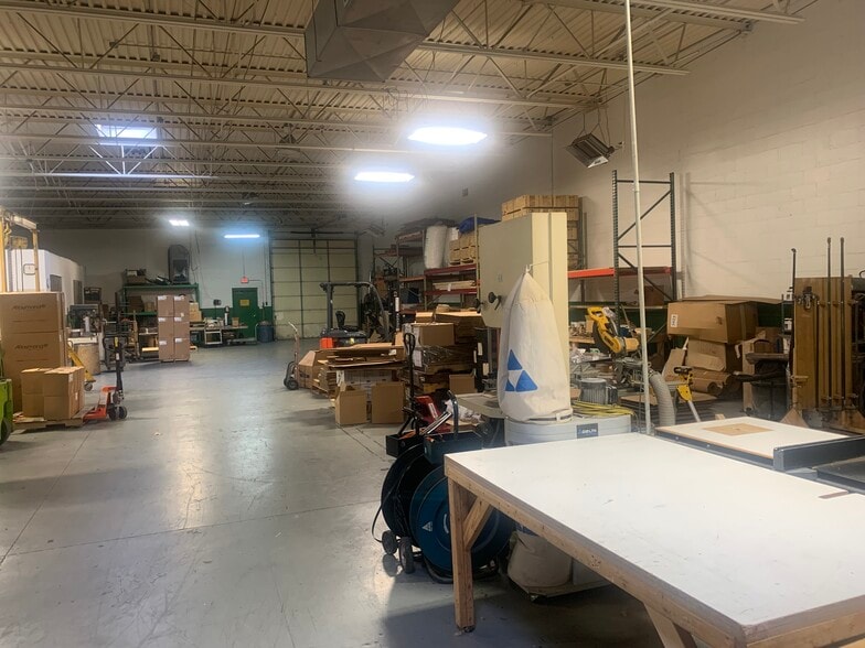 More Photos Of 35360 Forton Ct, Clinton Township Warehouse For Lease