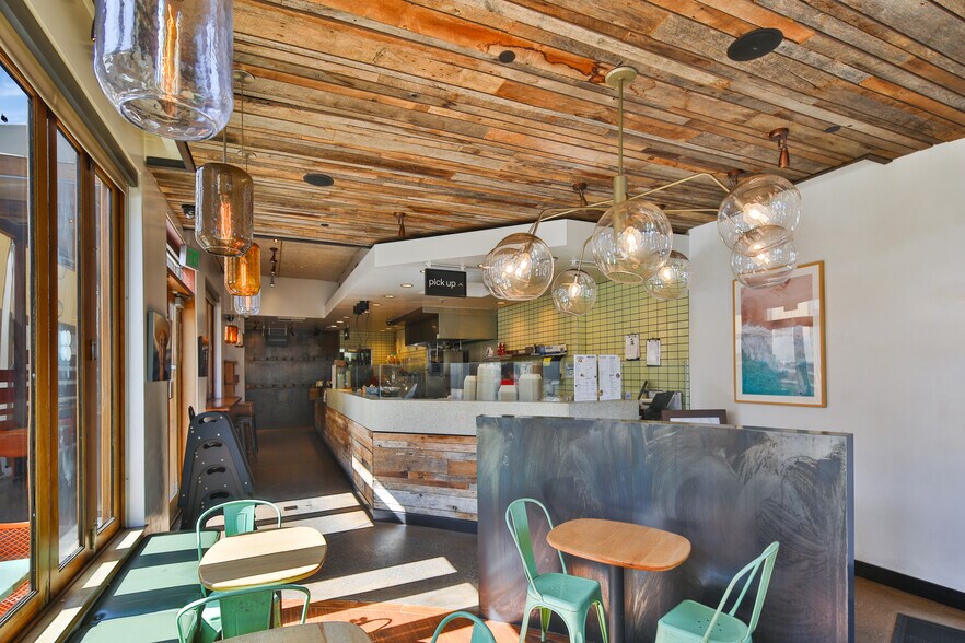 More Photos Of 9517-9523 Culver Blvd, Culver City Storefront For Sale