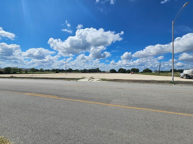 More Photos Of 2854 Rattler Road, San Marcos Land For Lease