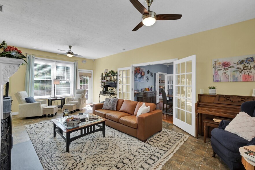 More Photos Of 110 Holy Cross Rd, Loretto Hospitality For Sale