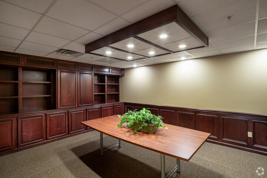 More Photos Of 4205 Charlar Dr, Holt Loft Creative Space For Sale