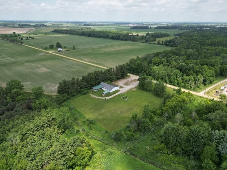 More Photos Of 145 Wedge Rd, Sandusky Specialty For Sale