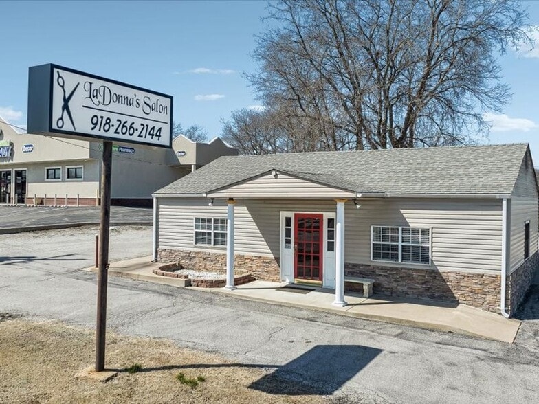 More Photos Of 1830 N Highway 66, Catoosa Freestanding For Sale