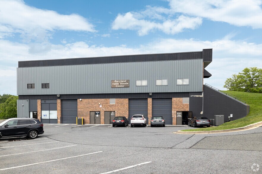 More Photos Of 18761 N Frederick Ave, Gaithersburg Light Distribution For Lease