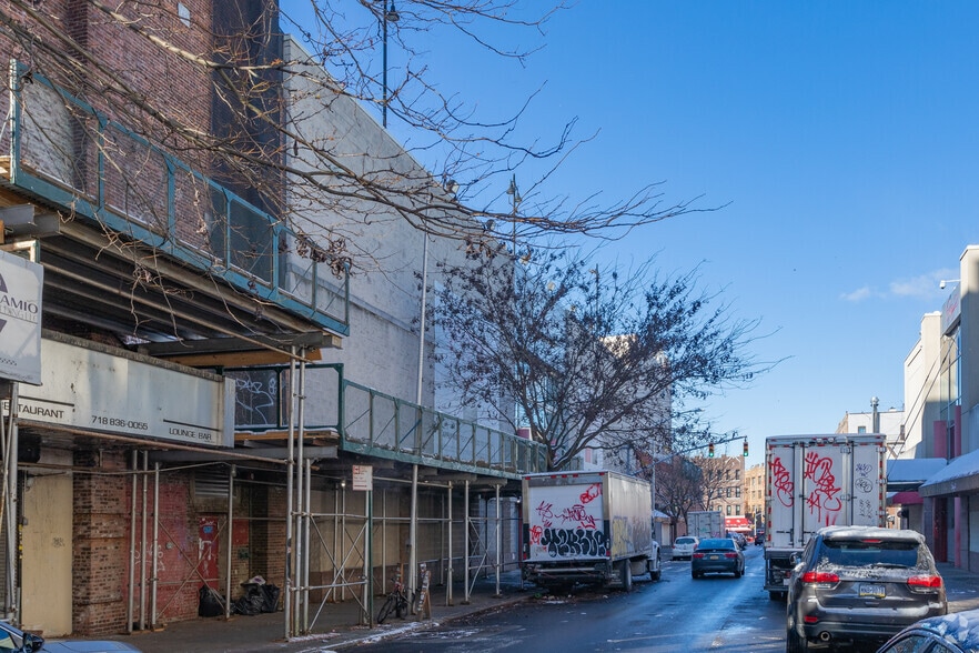 More Photos Of 423 88th St, Brooklyn Parking Garage For Lease