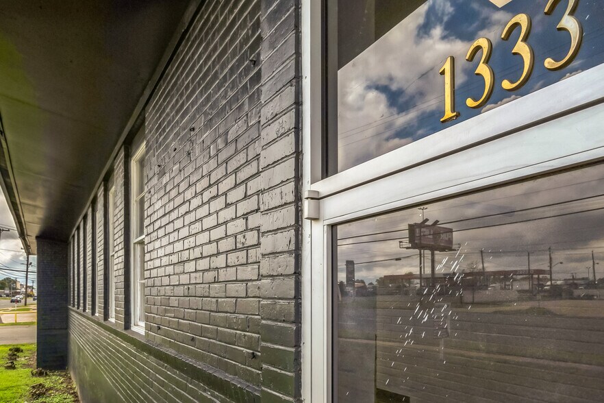 More Photos Of 1333 N Market St, Shreveport Truck Terminal For Lease