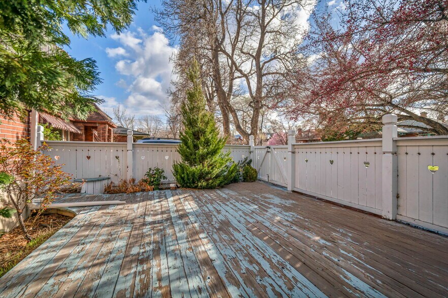 More Photos Of 588 Saint Lawrence Ave, Reno Multifamily For Sale