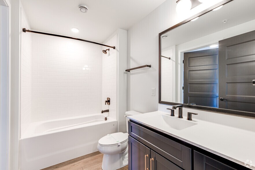 More Photos Of 615 S 8th St, Minneapolis Apartments For Lease