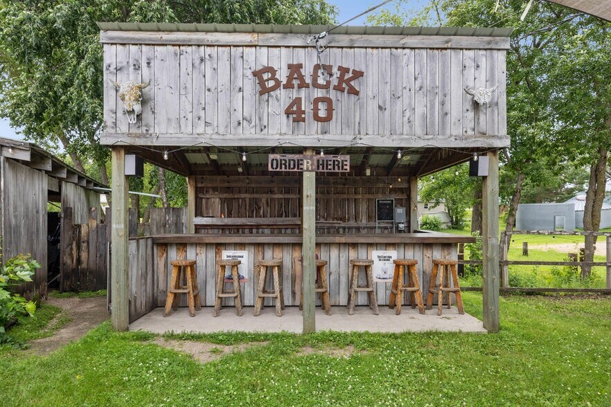 More Photos Of 511 Fergus Ave, Erhard Restaurant For Sale