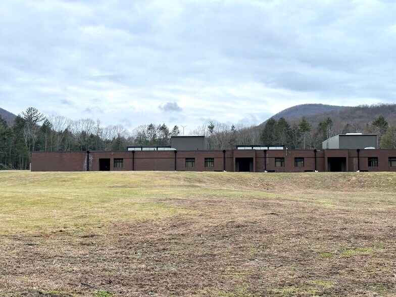 More Photos Of 2055 Pa-29, Monroe Township Schools For Sale